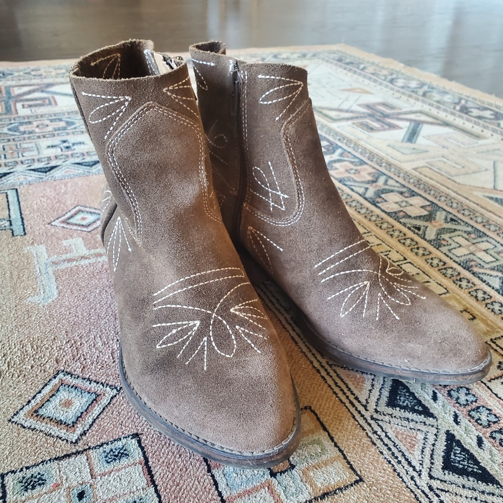 Lucky brand Women's Floriniah Ankle Boot size 7